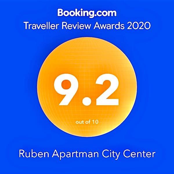 Ruben Apartman City Center Дебрецен Екстериор снимка